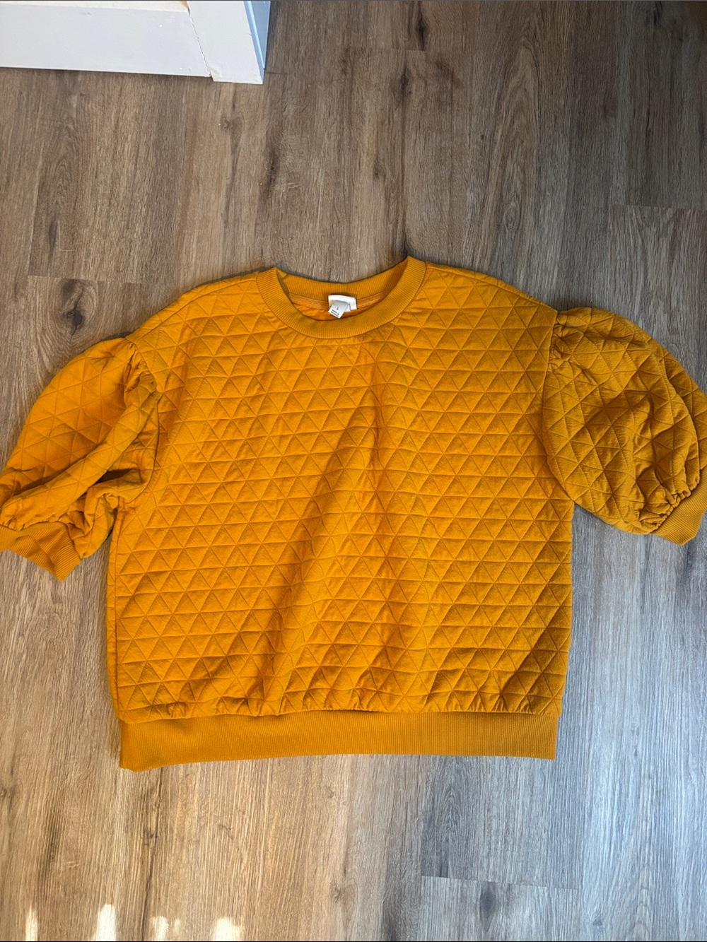 💛2 for $15! A New Day Quilted Puff Sleeve Sweater Top